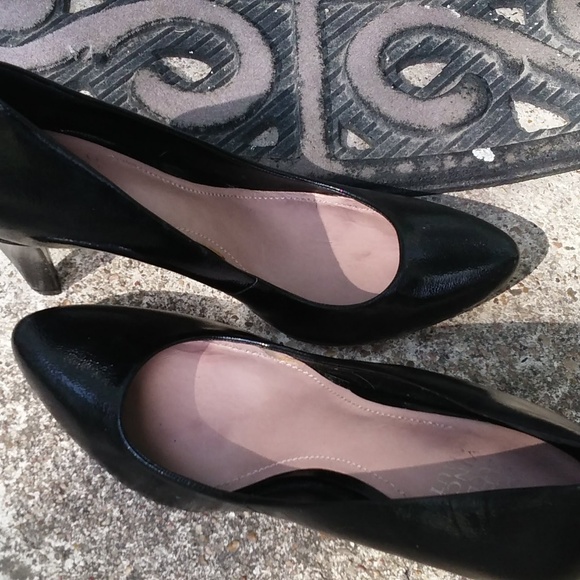 Anne Taylor Black Patent Leather Pumps, sz 8M - Picture 4 of 6